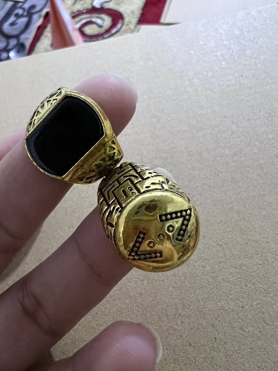 محابس نحاسيه عليهم شعار الحفره اليريدهم يكتبلي سعر وبالعافيه


**إذا كنت صاحب هذا الإعلان وتريد حذفه لأي سبب، رجاءا أرسل رسالة إلى الدعم الفني**