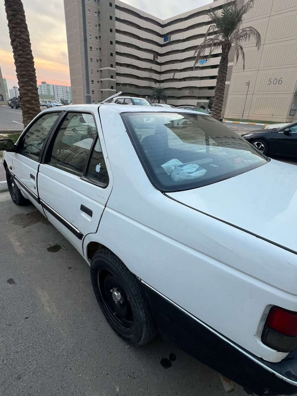 بيجو رواى 2009
رقم بغداد انكليزي تحويل مباشر 
مكينه وكير خير من الله 
داخلها نظيف كلج جديد 
عبوه فيت بم جديده
مكانهه / بغداد مجمع بسماية
25 او بيهه مجااال
***********
