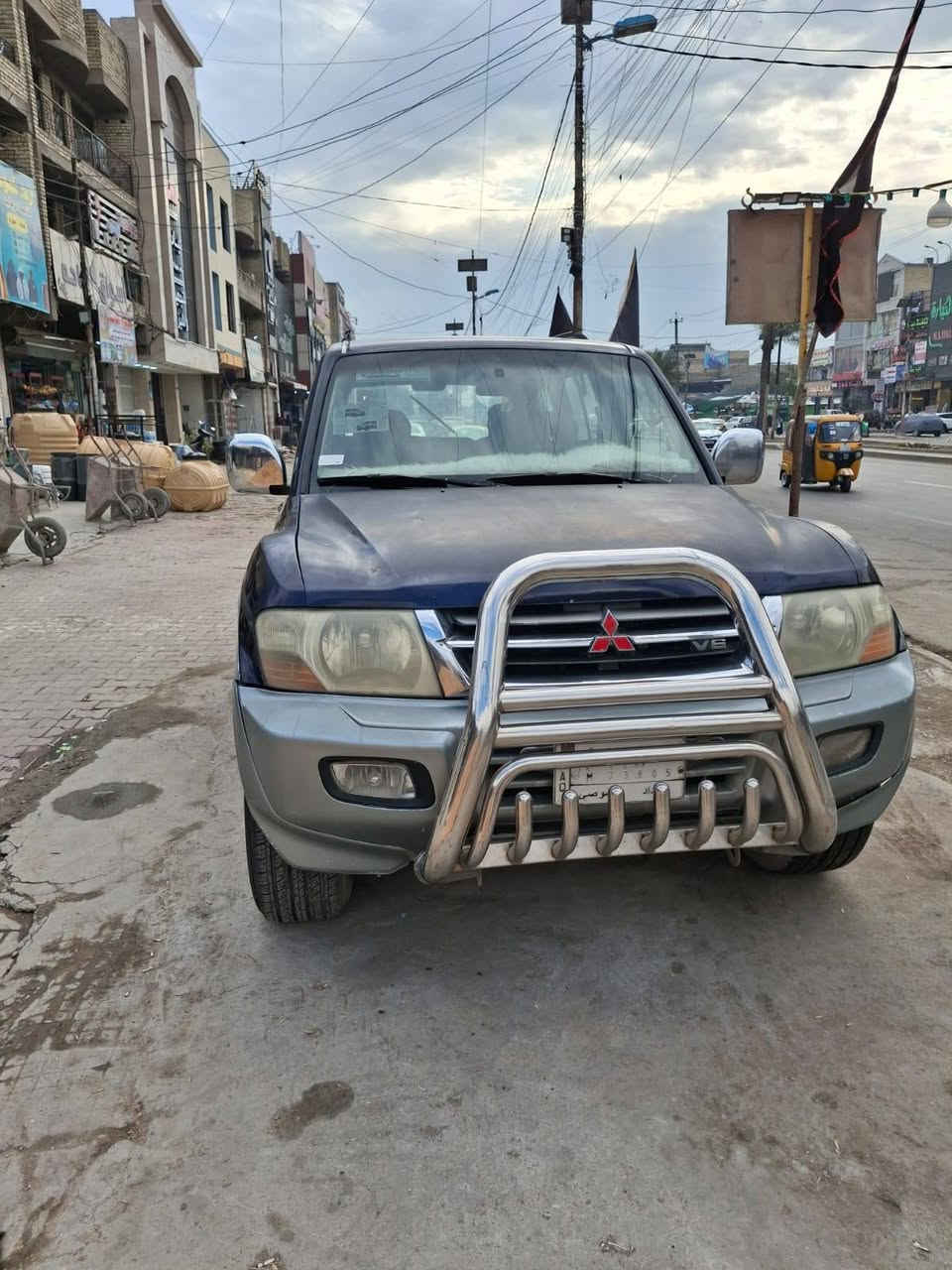 السلام عليكم سيارة باجيرو 2002محرك 3000 كير والمحرك مكفولة تبريد سيارة جاهزة سنوية بسمي السعر 70
*********** مكاني بغداد المدينة
