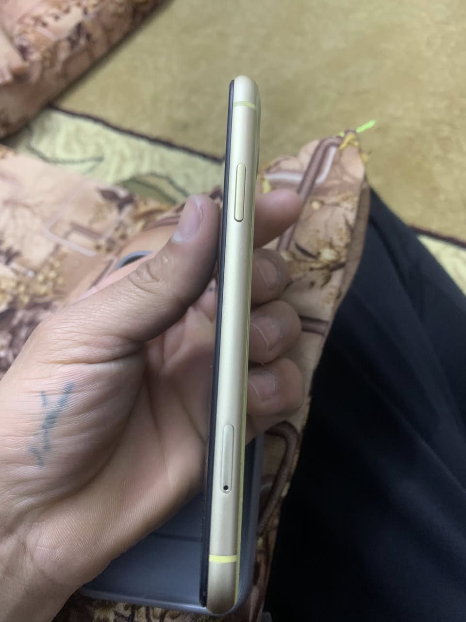 للبيع آيفون ١١ذاكره ٦٤البطاريه ١٠٠ الجهاز فيس إيدي ما يشتغل والباقي كله شغال السعر١٣٠/

***********
