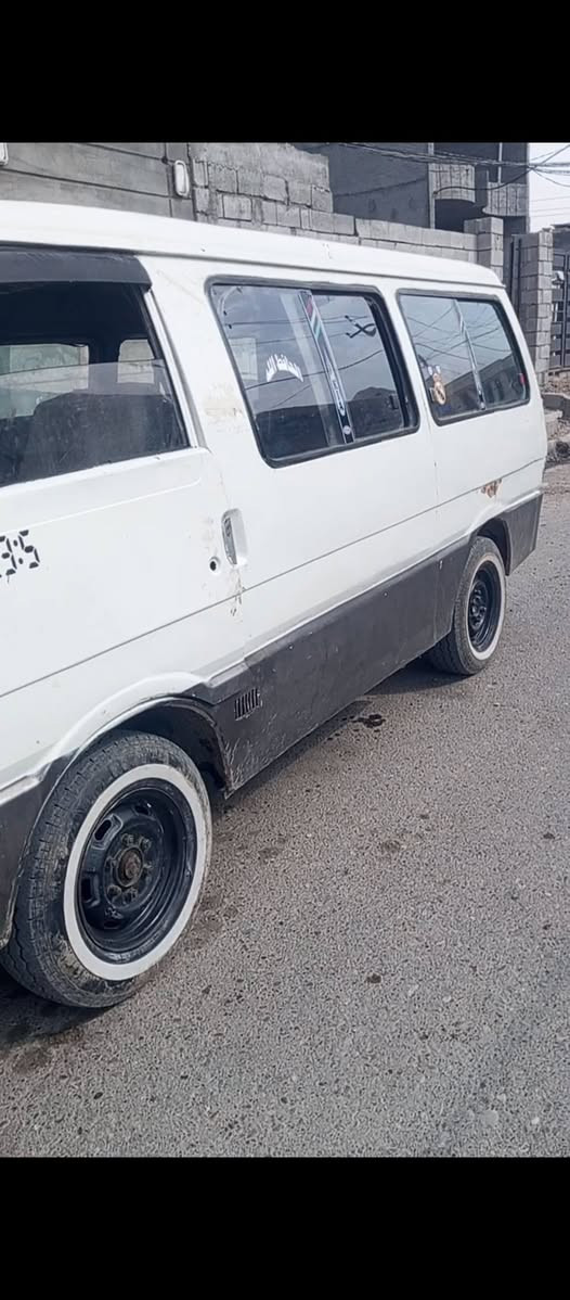 سلام عليكم مرخصت مدير كروب كيه 93 رقم احمر محرك بي بخار كير اكسن شواصي خير من الله عنوان ديالى سعر 13 بي مجال ***********
