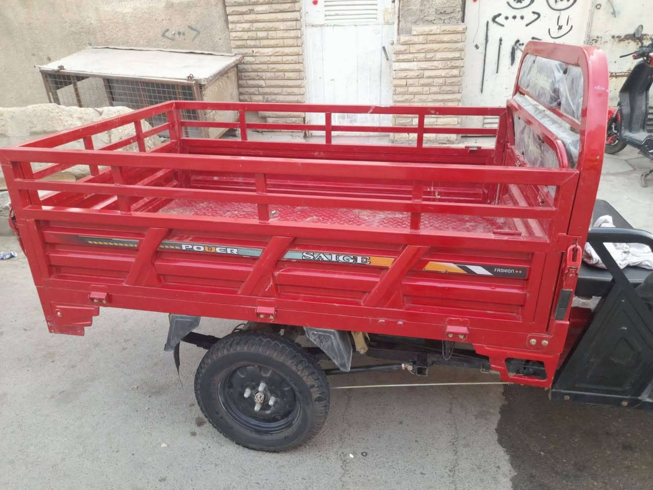 السلام عليكم ستوته شحن الحجم الكبير نظيفه جدا اختي الجديده للبيع سته بطاريه الحجم الكبير 58 امبير اي تبديل ما بيها للبيع السعر مليون و200 وبها مجال بسيط المكان بغداد الدوري شارع 60 للاستفسار واتساب***********
