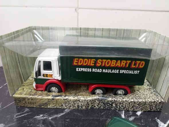 سلام عليكم شباب هذن القطع للبيع نضافه فول حديد بلكامل وزن ثقيل سعر القطع ٣٥ الف اي استفستار على الرقم ***********
