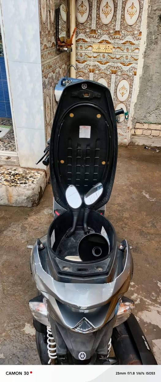 السلام عليكم دراجه جيتي ار نضيفه كهربائيات كلهه شغاله دراجه نكره اكفلك مكينه دراجه خير من الله مكاني بلديات شارع المصرف سعر 1050  دراجه اوراقهه موجود وتاخذهه وتترحملي رقم/***********/مستعجل على بيعتهه
