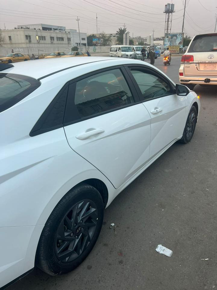 رمضان كريم ♥️

هونداي النترا موديل 2025 هايبرد نص فول 
حادثها خلفي بدون ايرباك صور الحادث مع السونار مرفق بالمنشور + سونار جديد سعرها مناسب 
عنوان بغداد /العامرية 
للاستفسار عن السعر اتصال او واتساب رجاء 

***********
