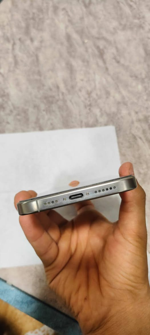 16 برو ماكس للبيع 
ذاكره 256
البطاريه 100 
الجهاز ماستر بعده داخل الضمان 
الون تيتانيوم 
النضافه مثل مموضح بل صور 
السعر مليون و400 وبي مجال بسيط 
للااستفسار ***********
الموقع الانبار عامرية الصمود
