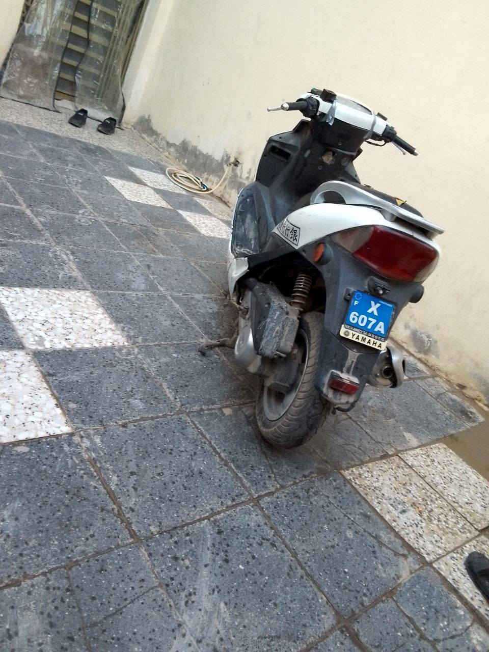 السلام عليكم دراجه كومكو للبيع الدراجه نضيف شغاله سلف هندر دبل نظيف دراجه جاهز من كل شي السعر 300وبيها مجال المكان الحله جمعية قرب النافوره الرقم الهاتف ***********
