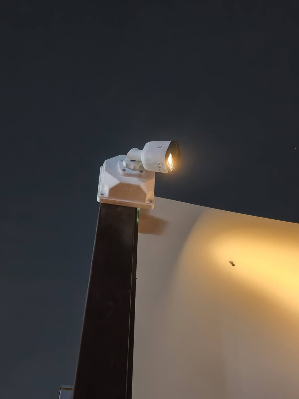 تاسيس كامرات داخل النجف مستعدين نجهز محلات الكبيره ومولات 
تاسيس كامرات دهوا ستم اصلي 4كامرات 2ميكا مع هارد 500كيكا سعر 250الف وشد مجاني
تواصلو معنا عبر واتساب ***********
