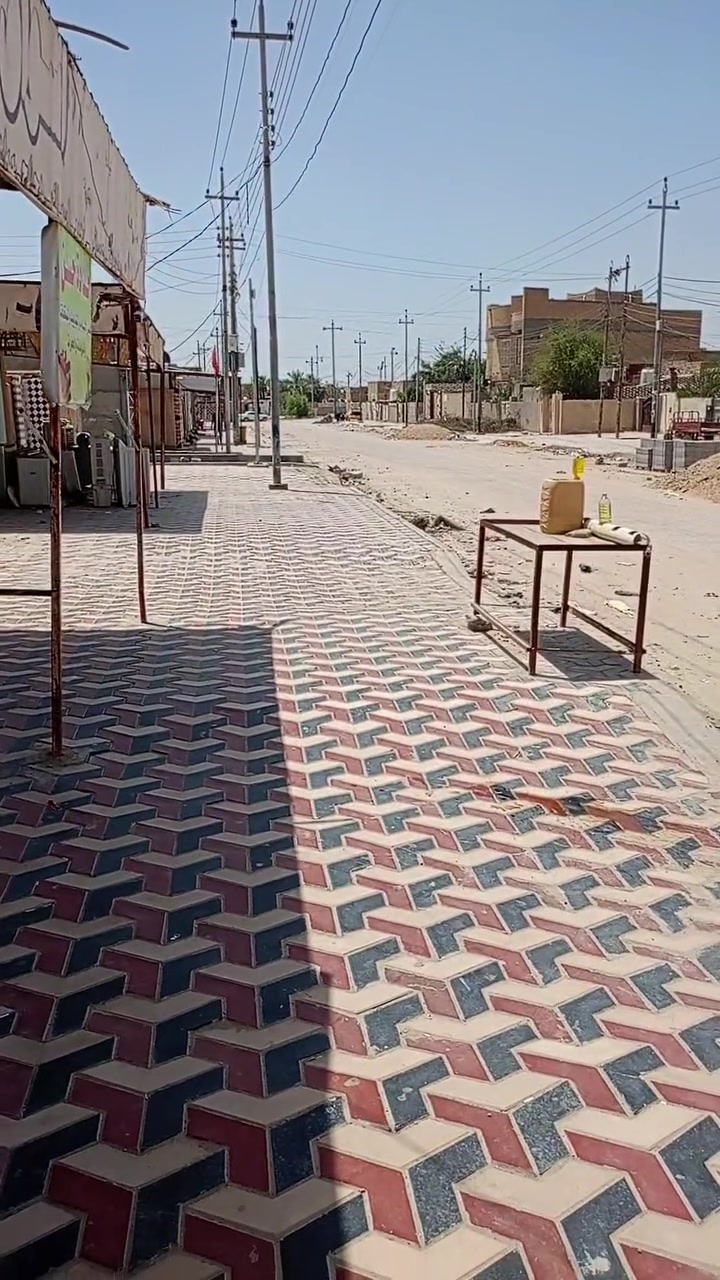 السلام عليكم ،
بيت للبيع في حاوي العباس 
شارع حسن ال وارد ، قريب على الشط ،
مساحة البيت 600متر 
ركن، 
واجهة البيت محلات 4
3غرف نوم 
صاله 
دوانيه 
مع مشتمل بناء جديد الاستفسار ،الاتصال 

***********
