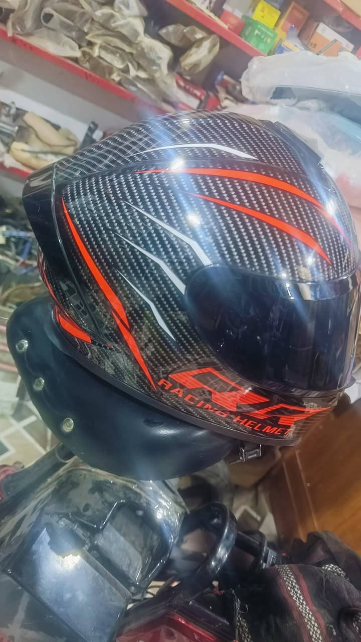 خوذه گاربون فايبر سعر50/ ***********
