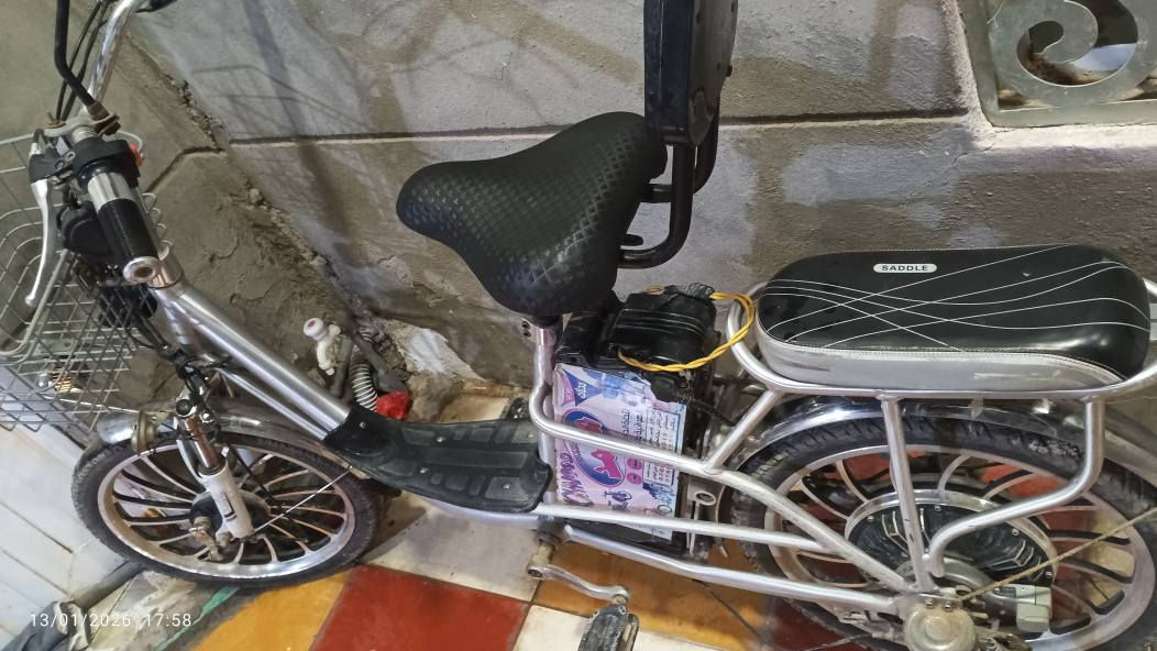 السلام عليكم دراجه شحن البيع سعر 250الف هاذه رقم الهاتف صاحب دراجه ‏‪0780 414 3288‬‏
