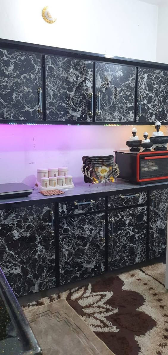 كاونتر للبيع سعره 350 مكانه جسر الشريف بعقوبه ديالى هذا الرقم***********
