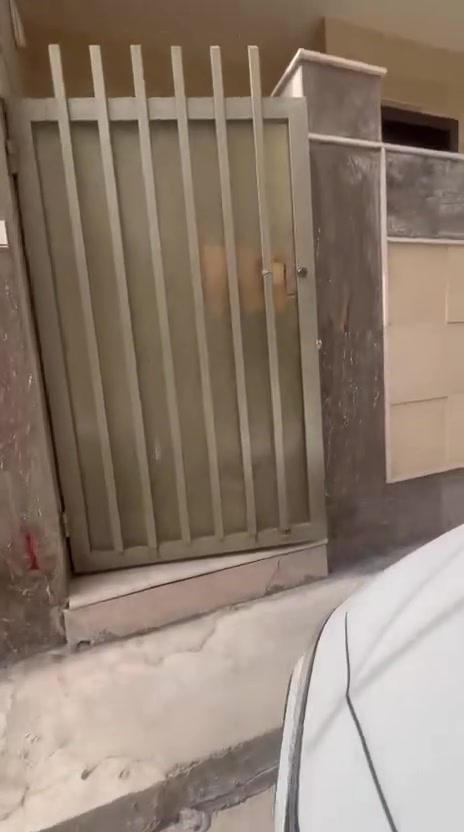 منزل للبيع في زيونه محله 718خلف ألعاب بغداد أول فرع مساحة 73متر واجه 6وربع ونزال12الى ربع بناء حديث ثلاث طوابق مدخلين للداريباع مع الكاونترثلاث نوم السعر 550مليون للاستفسار ***********مكتب التساهل
