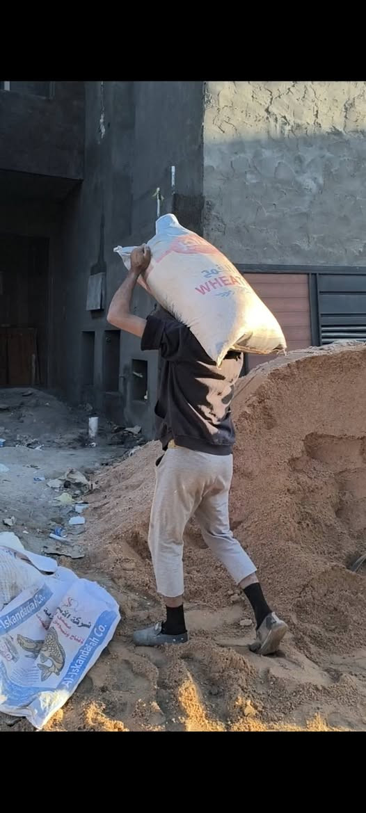 سلام عليكم كادر تصعيد على ظهر كافة مواد البناء مكانه بغداد أتصل وبخدمتك ***********
