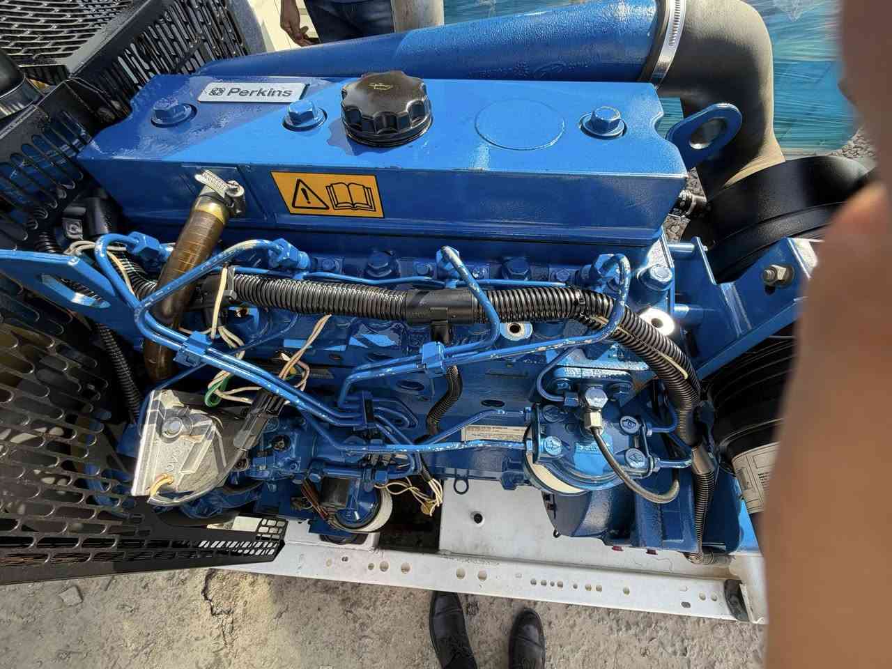 #جديدنا_لاينتهي[0️⃣7️⃣8️⃣1️⃣2️⃣3️⃣4️⃣5️⃣2️⃣3️⃣2️⃣]
🔷نوع المحرك:بيركنز انكليزي 🇬🇧FG
🔷القدره:50KVA
🔷المحرك:4بستم+چويتر+ كارت سبيد
🔷نوع الملف:لوري سومر فرنسي🇫🇷
🔷كاتم تكسان
🔷عدد ساعات التشغيل:1 ساعة⏰
🔷مع سسستم بروتكشن كامل للحمايه 
🔷مع خزان وقود 150L
🔷لمعرفة السعر فقط الاتصال:-
🔷☎️رقم الهاتف:0️⃣7️⃣8️⃣1️⃣2️⃣3️⃣4️⃣5️⃣2️⃣3️⃣2️⃣
#علي_الباشا
🔷العنوان:بابل/الحله/الجزائر-مجاور مستشفى الحياة-ومقابيل ملعب الجزائر
🔷يوجد توصيل لجميع محافظات العراق 🇮🇶 🛻🛻


**إذا كنت صاحب هذا الإعلان وتريد حذفه لأي سبب، رجاءا أرسل رسالة إلى الدعم الفني**