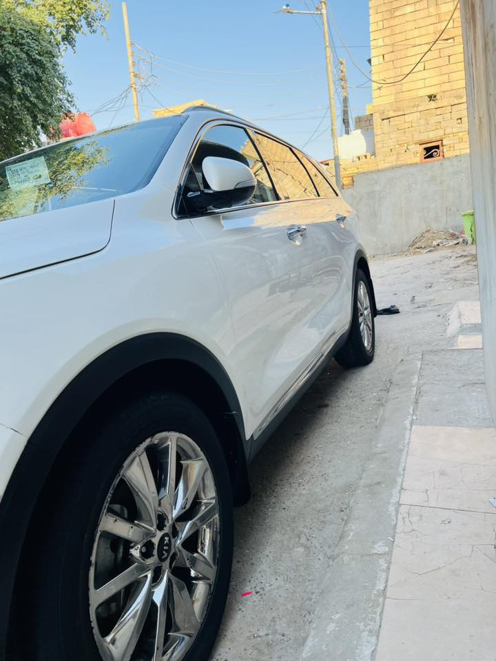 سلام عليكم سورنتو موديل 2018 رقم ربيل وارد خليجي كفاله عامه ضربه وصبغ  مكينه 6 سلندر سبعه راكب مفوله ماعده الفتحه صندوك كهرباي حساسات ماميه وخلفيه كامره خلفيه شاشه كشنات كهراباء تبريت 3 قطع بصمه مرايات شفط سياره جديده كلش سعر 220 نتصل وتدلل *********** مكاني بصره
