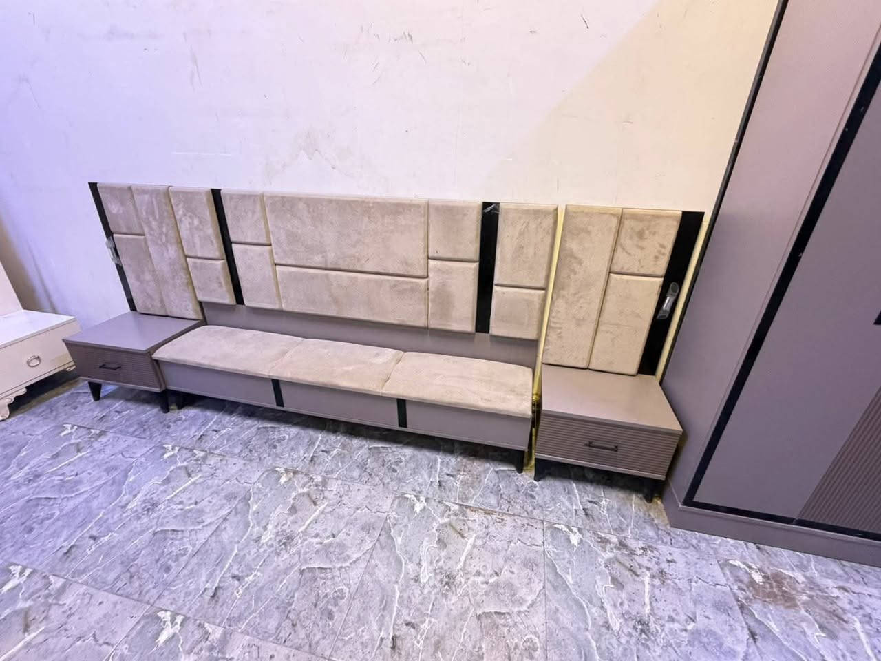 غرفه تركيه مستخدامة
نضافه 90💯
موديل حديث 
10قطع 
ڪنتور طفل اضافي 
لون مميز 
سڕير جك مخزأن 
سعرها /900
نقل وشد مجانأ داخل بغداد


**إذا كنت صاحب هذا الإعلان وتريد حذفه لأي سبب، رجاءا أرسل رسالة إلى الدعم الفني**