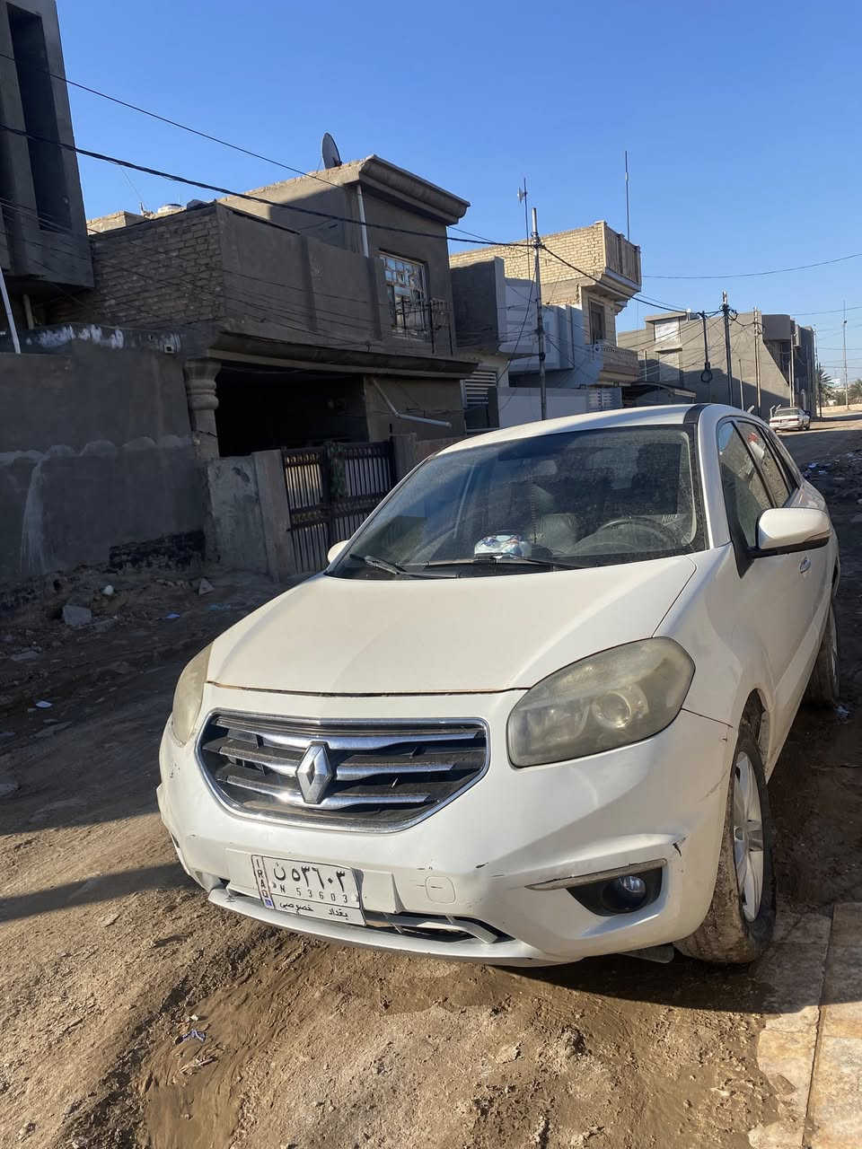 رينو ١٣ شركه عامه 
كاليوس 
كشره نظيف ماشيه فوك ال ١٠٠
بصمه محرك ٢ونص 
رقمي ***********
السعر بشده تصير اقساط وتصير نقدي
