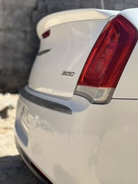 أبيض صدفي • محرك ضعيف • بصرة