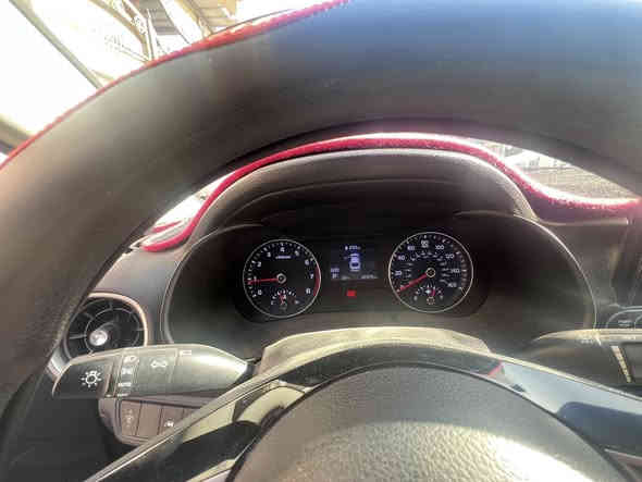 كيا فورتي موديل ٢٠٢١ وارد أمريكي
محرك ٢٠٠٠ دوش
مواصفات السيارة
رادار قيادة
رادار توقف ذاتي
شاشة كبيرة لمس
كامرة دوارة
نظام كار بلي وايفاي
فول تحكمات ستيرن جهتين
مانع انزلاق
السيارة شاديلها براد للكير 
نظام تحديد المسار
٣ انظمه قيادة 
كروس تثبيت سرعه 
 رقم بغداد باسمي ماشية ٤٢ الف قابل للزيادة حادث دعامية إماميه وصور حادث  مرفقه، بدون ايرباك عندي صارت طخه بالدعاميه الخلفيه، السعر ١٣٥$ بيها مجال للطيبين سياره نظيفة الحمدلله صارلها عندي ٣ سنوات ما داخله اي تصليح  الله شاهد غير الإدامة ع أيدي.الشراي يتصل ***********
