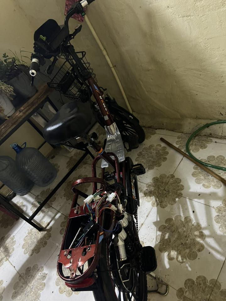 ماطور شحن للبيع بي عطل بالكهربئيات فقط الباقي كله شغال بطاريه ليثيوم جديد تواير جديد كله جديد فقط  بي عطل بالكهرباء انطي سعر عجبني ابيع وبالتوفيق للجميع


**إذا كنت صاحب هذا الإعلان وتريد حذفه لأي سبب، رجاءا أرسل رسالة إلى الدعم الفني**