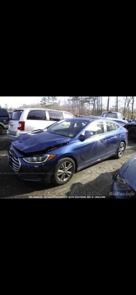 للبيع النترا موديل 2018 ✅
وارد امريكي 
لون نيلي
حساسات خلفيه 
كامره خلفيه
 مكينه 2000 دوش
حساسات ضغط الاطارات 
رقم اربيل
ماشيه 24 ميل فقط 
حادث موجد بصور بدون ايرباك
شاشه اماميه لمس( ابل كار بلي واندرويد اوتو)
تنبيه النقاط العمياء
مثبت سرعه
مانع انزلاق
السعر ١٤٨$ ورقه وبي مجال 
مكان كوت ***********
