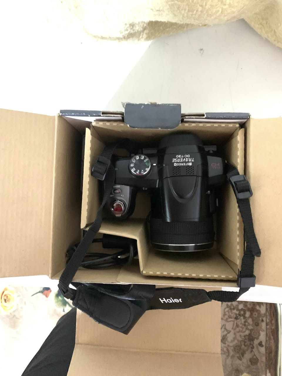 كامرا للبيع ماعرف ايشي عنهة خذتهة ب100 ربحني وخذهة بعدهة جديدة ***********
