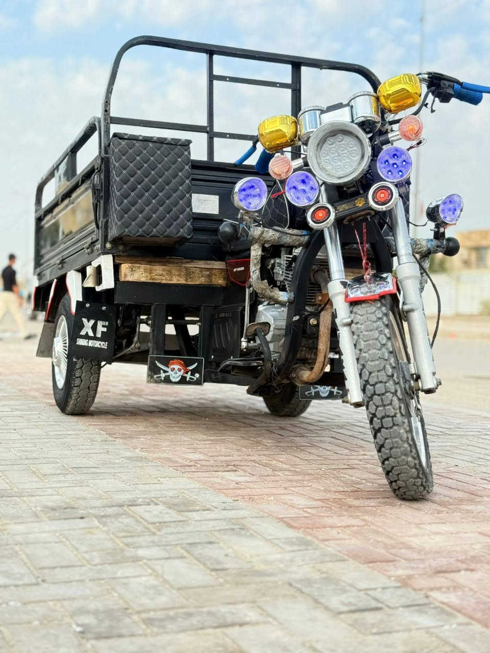 سلام عليكم شباب عندي هاي الستوته موديل 2024انطي شرط ركبه شاصي محرك مكفوله كهربائيات فوول تخم تاير جوبلس مابي قطره صبغ كله بلادي فول مفول كفاله عامه احلا من الصور مال جناي السعر1800شراي اتصل اخليك ع راسي مو شراي اعبر وتحياتي مكاني بغداد *********** بي واتساب
