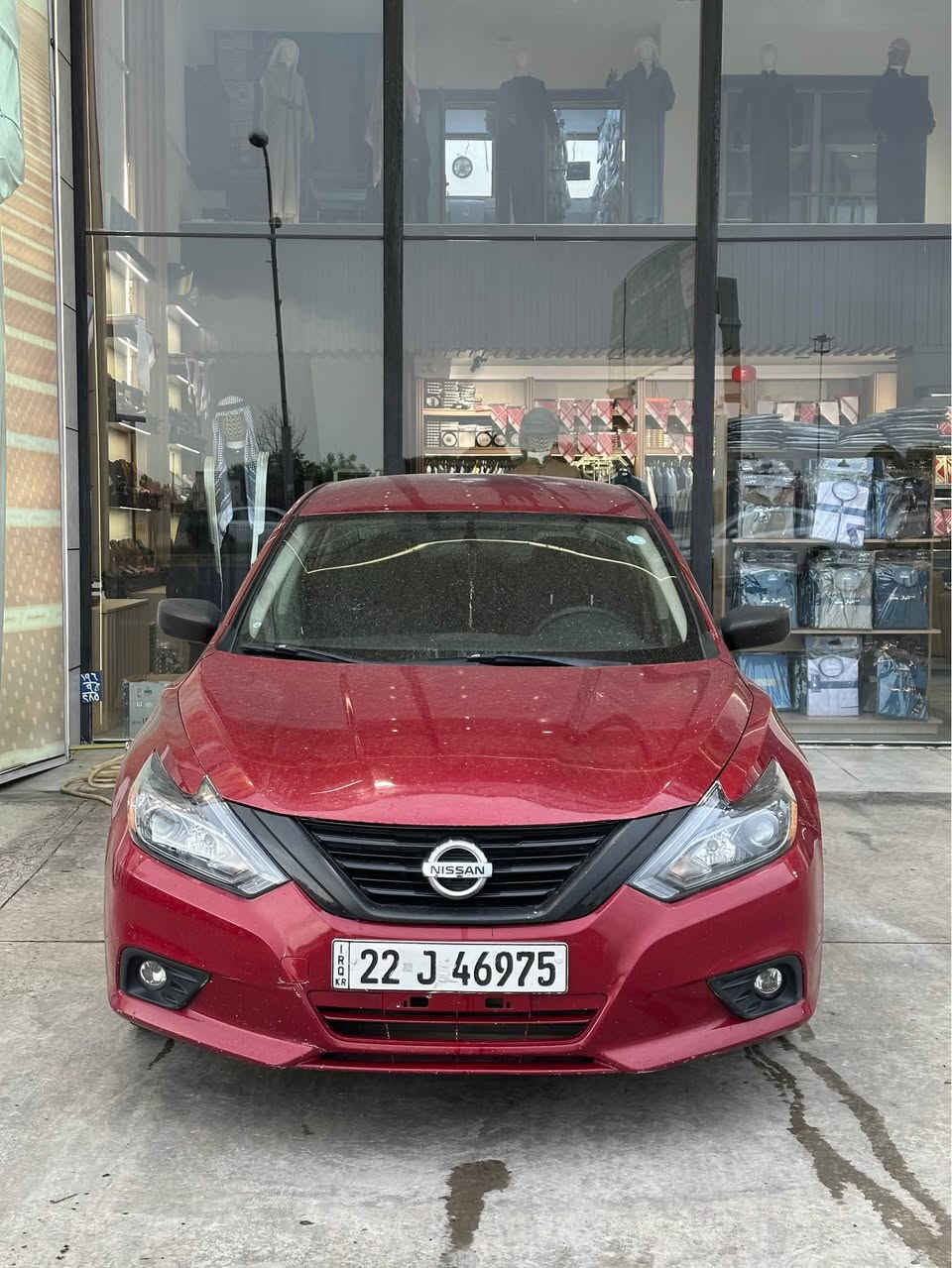 Nissan Altima SV
للبيع نيسان التيما 
لون ماروني 
2017
محرك 2500 4 سلندر
مواصفات SV
تحكمات استيرن
رادار جوانب
تشغيل عن بعد 
تبريد لمس
بصمة تشغيل بصمة ابواب
ويل حجم 18
 السياره بدون نواقص كلها شرط 
كير ومحرك مامفتوح شرط
سياره بيها قطعتين صبغ  بوند+جامرلخ بدون ايرباك بدون دواخل 
عنوان السياره اربيل
سعر 118 ورقه وبيها مجال للشراي 
*********** أربيل, العراق
