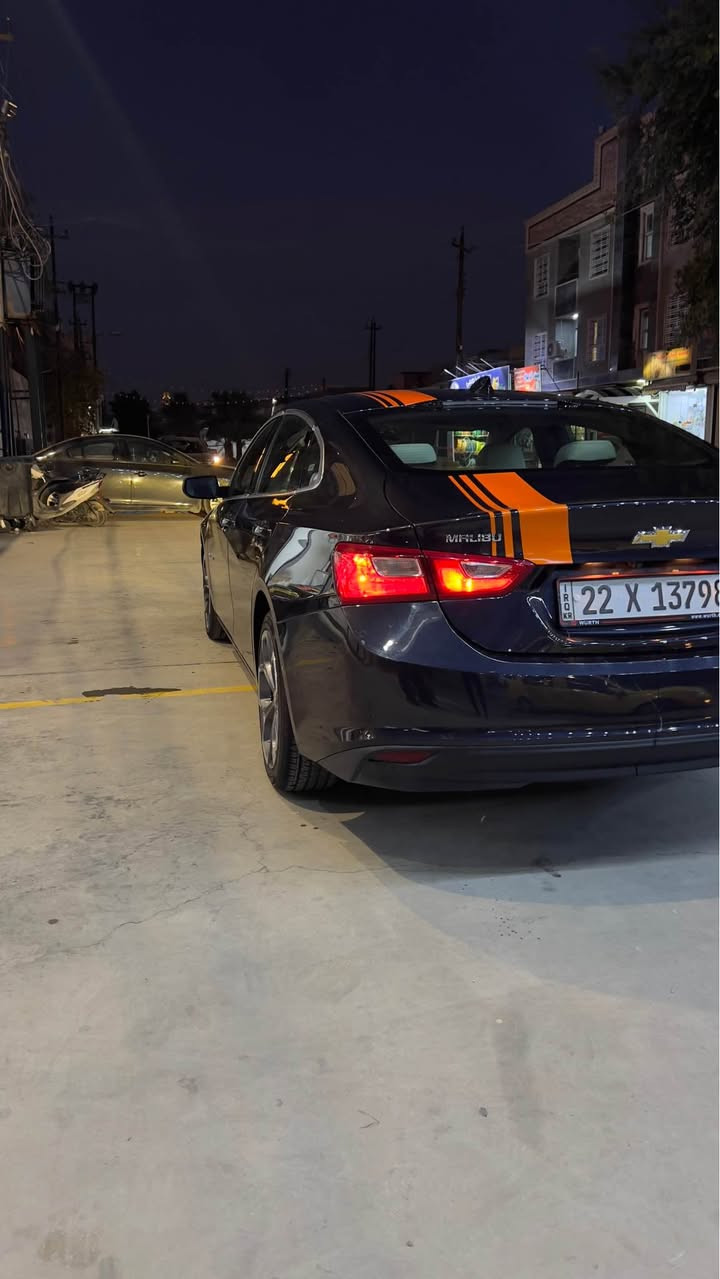 يا الله بسم الله 
ماليبو موديل 2023 LT للبيع او للمراوس باقل 
مواصفاته معروفه 
بصمه تشغيل عن بعد بصمه أبواب بصمه صندوك 
شاشه رادارات داتا شو تحديد مسار مانع تصادم 
قطعتين تبريد شاشه سايد بيريد بصمه كشنات جلد ابيض اوفايت دوشه شغل درجه اولى وكشنات تدفئه 
أضافه لد شمسي ناصي وعالي ثلجي ❄️ 
حادثه 
السياره قطعه وحده صبغ جاملغ مبدل ومصبوغ ومكانين بارد كد اصبغ 
السياره ايرباك كله سستم بدون لغد ولا شاصي ولا دواخل 
تخم تاير تايلندي جديد مبدل اوياله رياضي حجم 18 
السياره مرتبه وحلوه شوفت عينكم لونه كحلي او نفطي ماشيه ٥٢ الف فقط معروضه للبيع او للمراوس 
بسعر 141
وبيه مجال ان شالله 
مكانه  بغداد الدوره او حي الجامعه 
*********** بغداد, العراق
