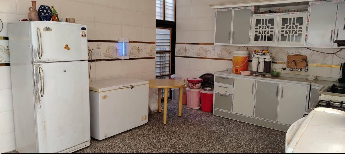 🏠 #الدار_للبيع | طابو صرف
📍 الموقع: #الديوانية – حي الإمام الصادق (الجتّة)

📐 المساحة: 214 م²
💰 مطلوب إسكان: 63 مليون
📆 القسط الشهري: 330 ألف
🏷️ المطلوب باليد : 130 مليون

🔹 تفاصيل الدار:
طابق واحد كونكريت مسلح 
غرفتين نوم
صاله
استقبال
مطبخ
صحيات داخلية وخارجية
مناور عدد (2)
طارمة
حديقة

📞 للاستفسار رقم :
***********
