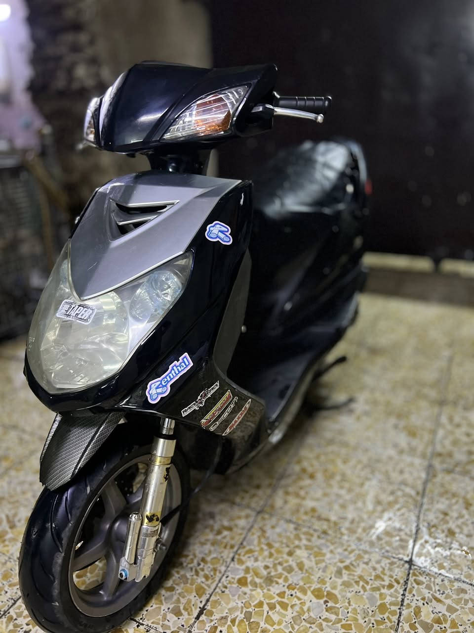 السلام عليكم 
درجه سكنس فحل( للبيع )
روله كوسو بوشه سمارت كور تي تايلر سلف رياضي صدر رياضي جاملغ خلفي وامامي رياضي كلجات وقايش  رياضي اويل بم كوسو صلنصه رياضي قطره وفراك البرك  رياضي وكفرات الدراجه كدامكم 
كل هذا التزويد اصلي العنوان القاهره السعر (مليون) *********** واتساب موجود
