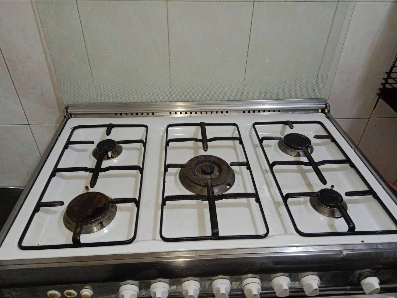 غراض منزل للبيع كلش نضاف  الفلوجه حي نزال *********** رقم الهاتف
