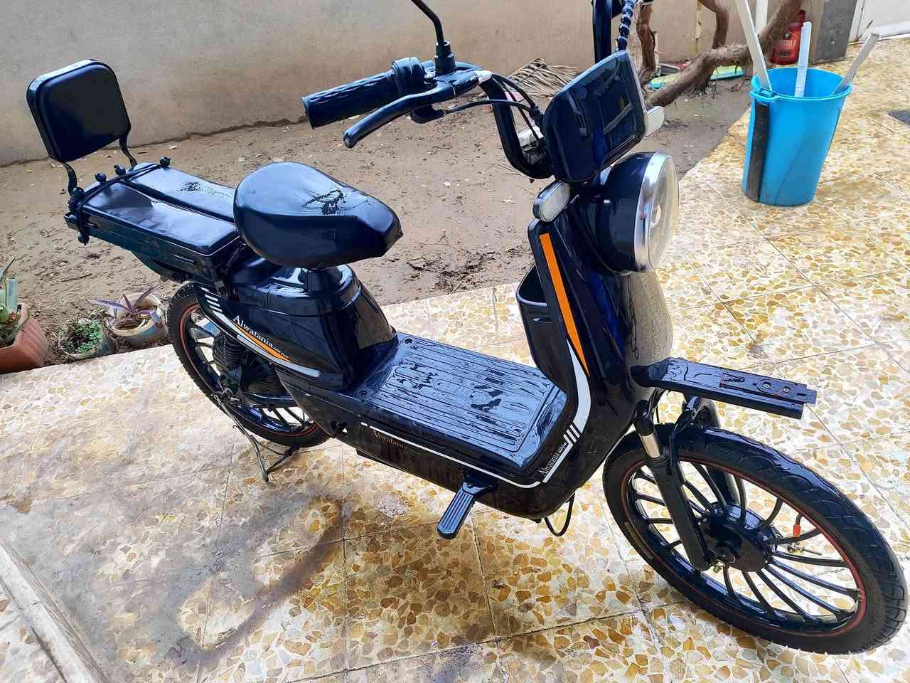 السلام عليكم مطور شحن خمس بطاريات مابيهم شي يمشوك مكاني موصل ايسر حي صدام السعر 150وبي مجال قليل اليحب يراسل خاص او يتصل عل رقم *********** تحياتي للجميع
