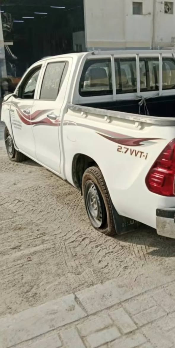 السلام بيكم موديل 2020تفصيخ ...مكينه... كبير ..ابواب ...الاستفسار ماسنجر ..أو وطساب ***********....مع تقدير
