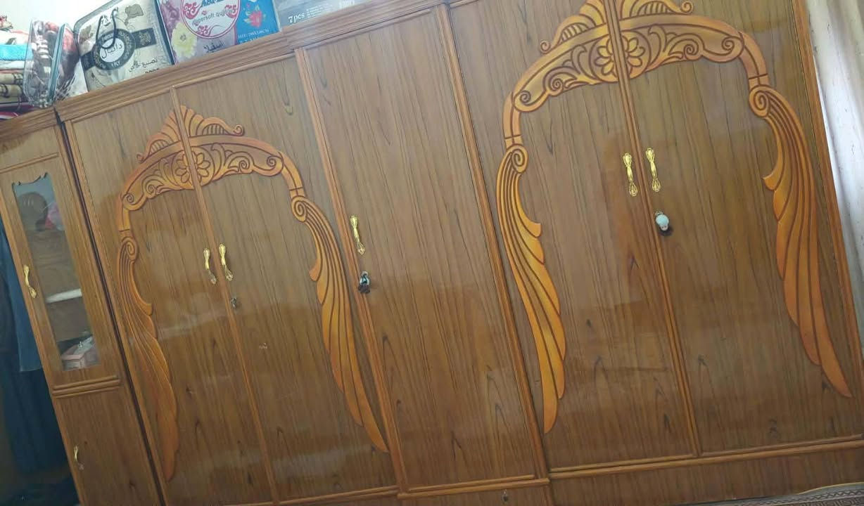 غرفة اخشاب للبيع في المشخاب
السعر 650 وبيها مجال… . ***********
