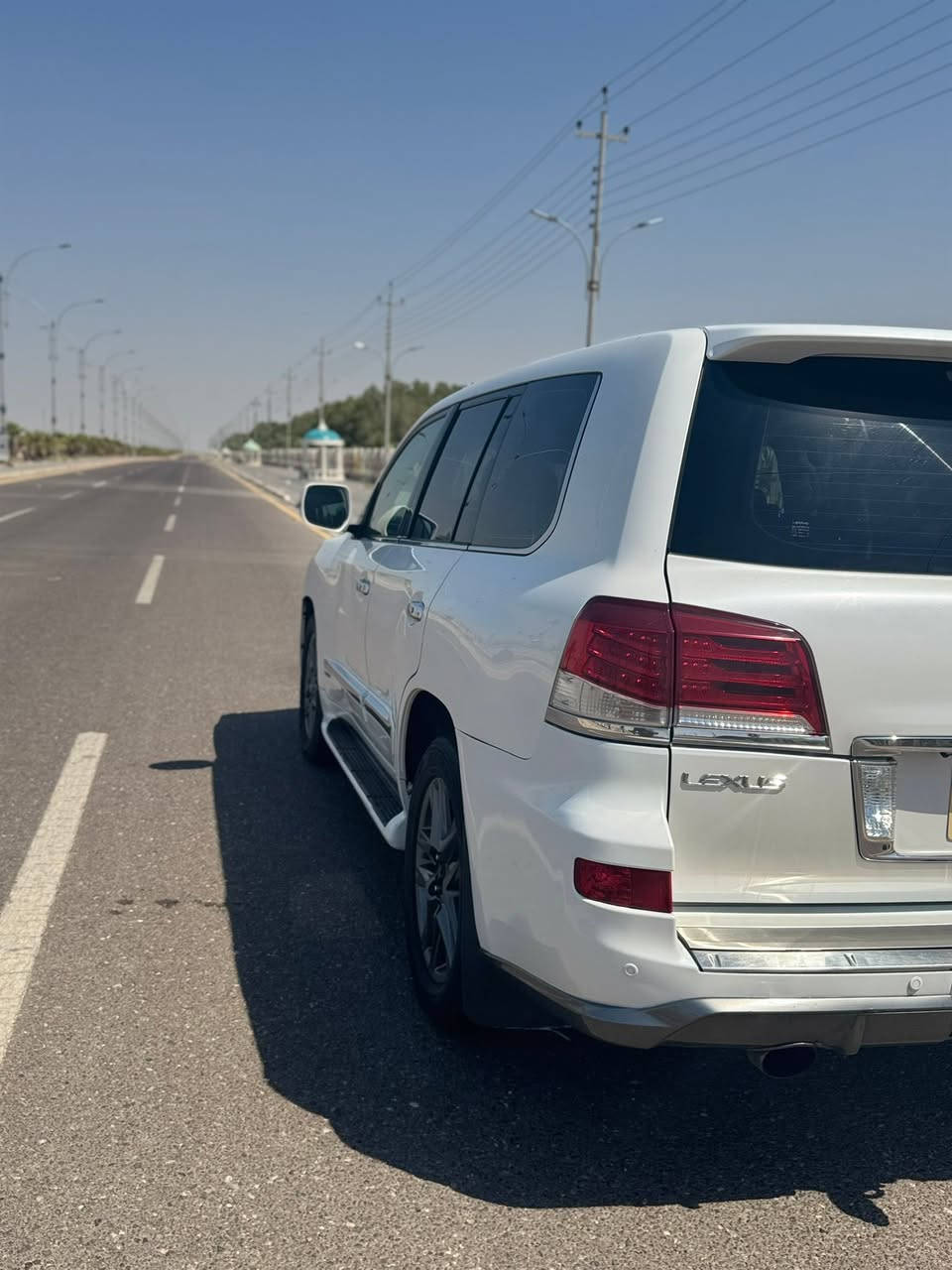 لكزس موديل 2015 كفاله عامه رقم بصره فول مواصفات  LX570
سعر380 بيها مجال قليل الاستفسار على الرقم (***********)
