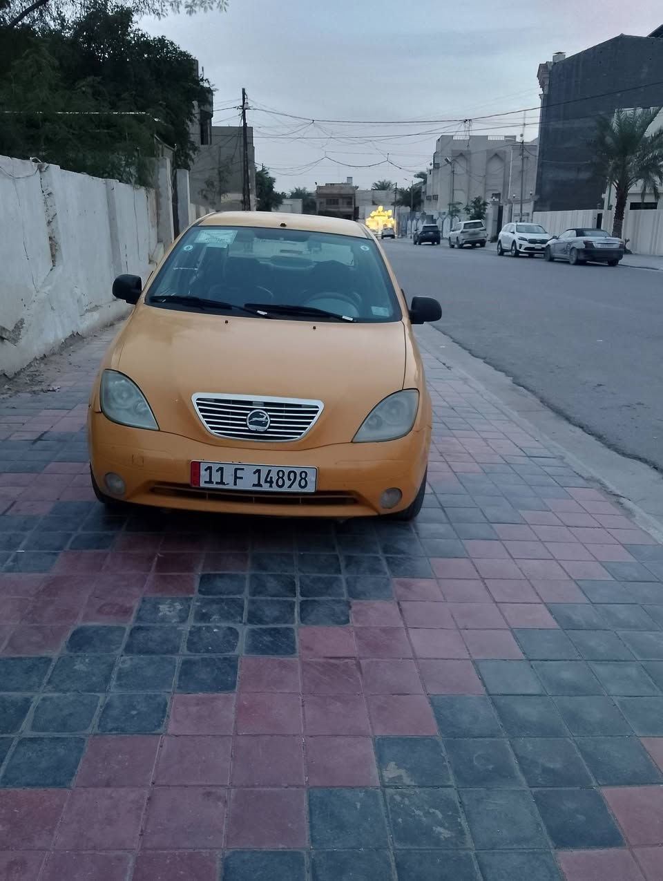 السلام عليكم اخوان عندي طيبه للبيع سياره مكفوله من ضربه وتبديل سياره بيه رشات صبغ جمال بس اني ابيع حزام عن الحلال والحرام سياره مصفره هئيه وغرامات حداديه جديده تخم تاير جديد سياره عارضها 37وبيه مجال بصيط حك جيه مكاني كربلاء. تحويله ثاني يوم راعيه قريب علينه قابل لتفاوض ‏‪0771 767 0462‬‏ معلومه مكلف بنشر
