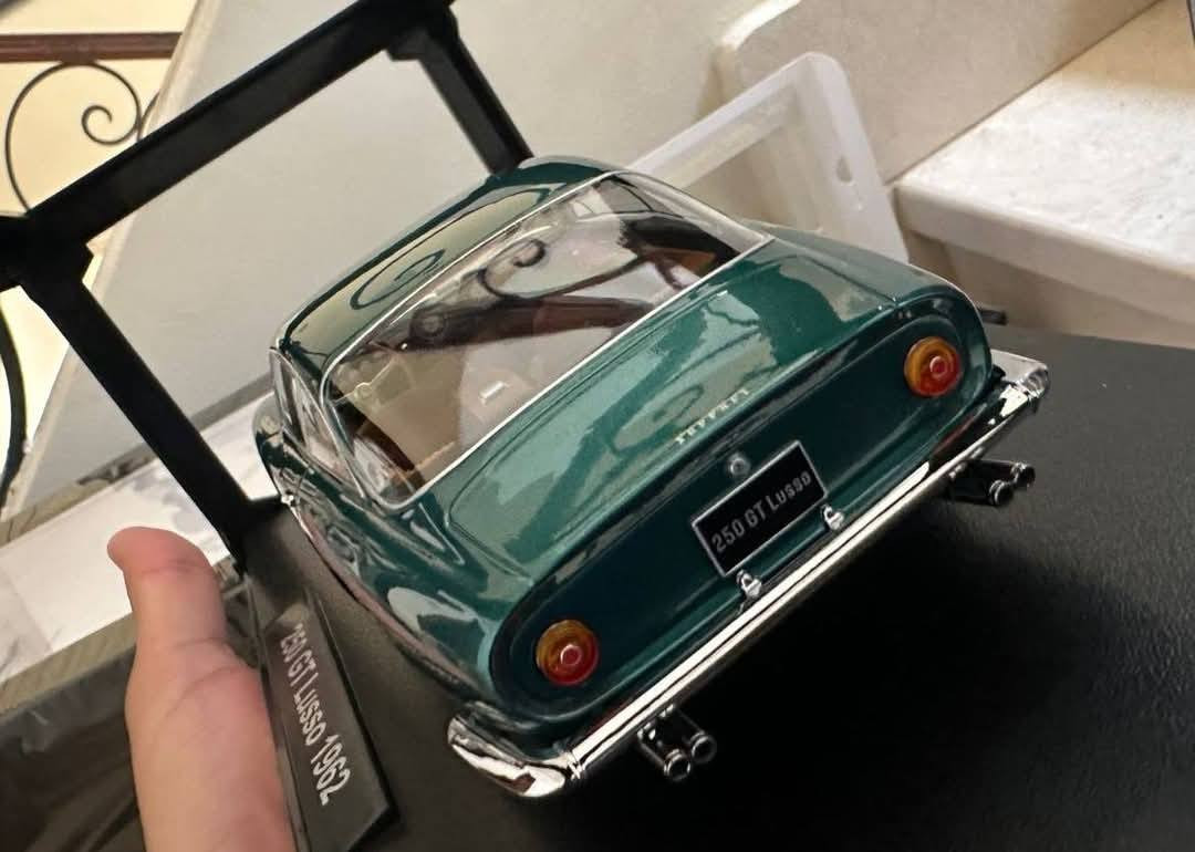 محجوز ومتاح للطلب مره اخري ✅
Ferrari 250 GT Lusso 1962 🟢⚫
Kk scale 1/18


**إذا كنت صاحب هذا الإعلان وتريد حذفه لأي سبب، رجاءا أرسل رسالة إلى الدعم الفني**