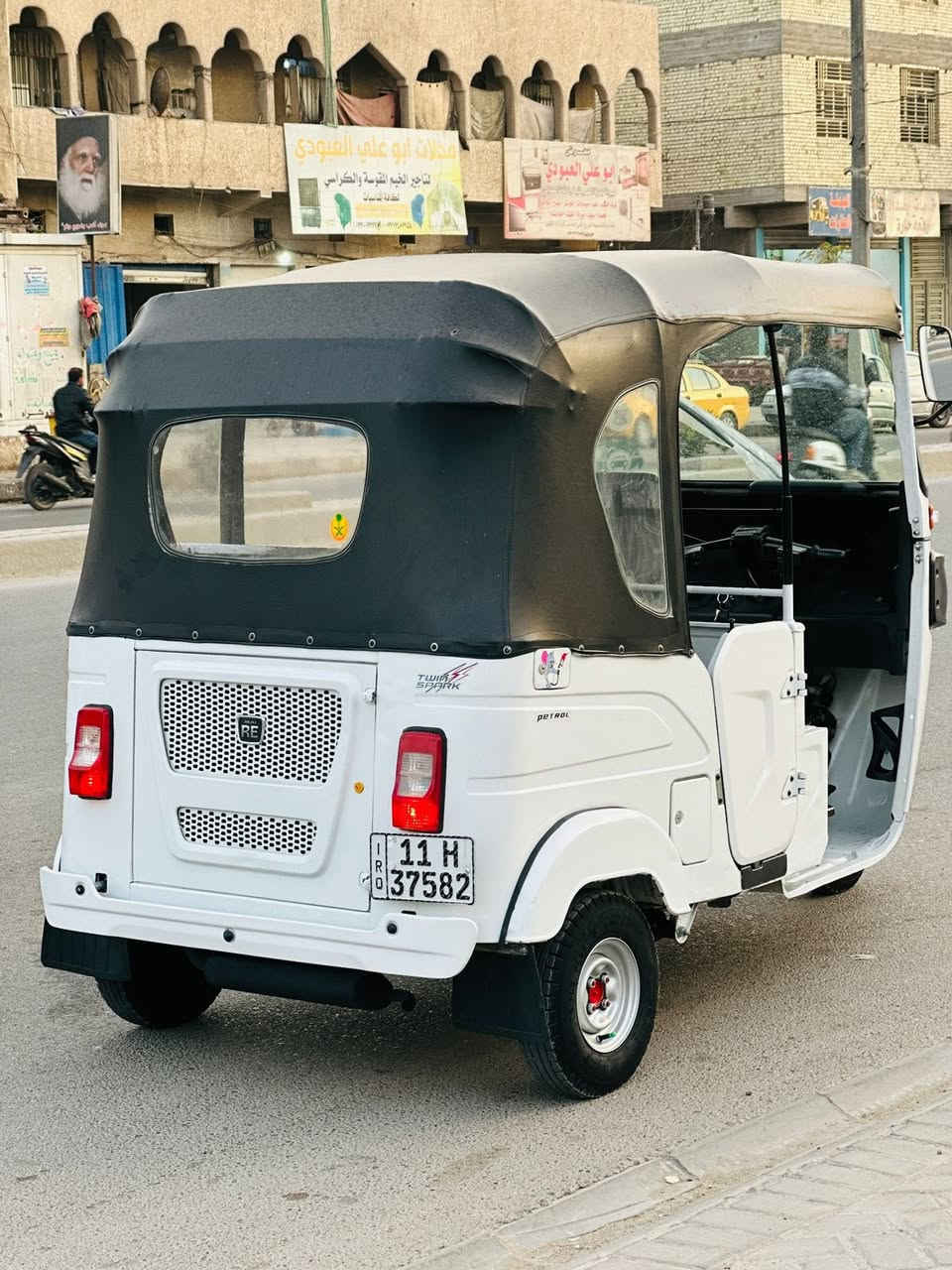 سلام عليكم تكتك لبيع موديل 2022رقم بغداد تحويل مباشر تكتك مكفوله كفاله عامه كشر ومكينه أخت زيرو حتى دوس ما معمره مكاني بغداد مدينه الصدر ***********
