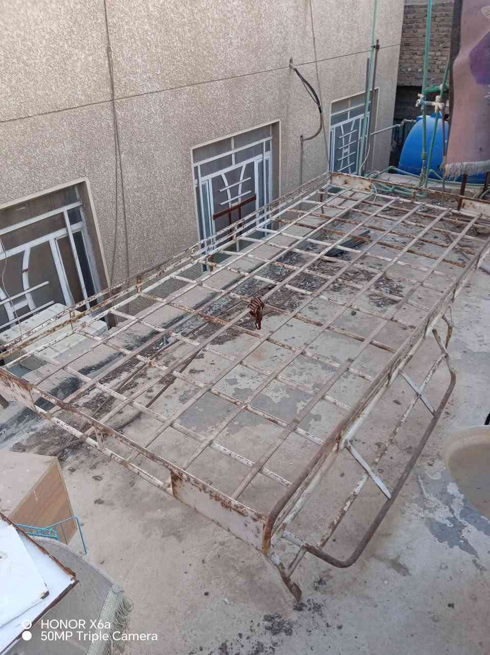 السلام عليكم عندي سيبايه مال مازده وكيا اسيا لبيع شراي يتصل
***********
