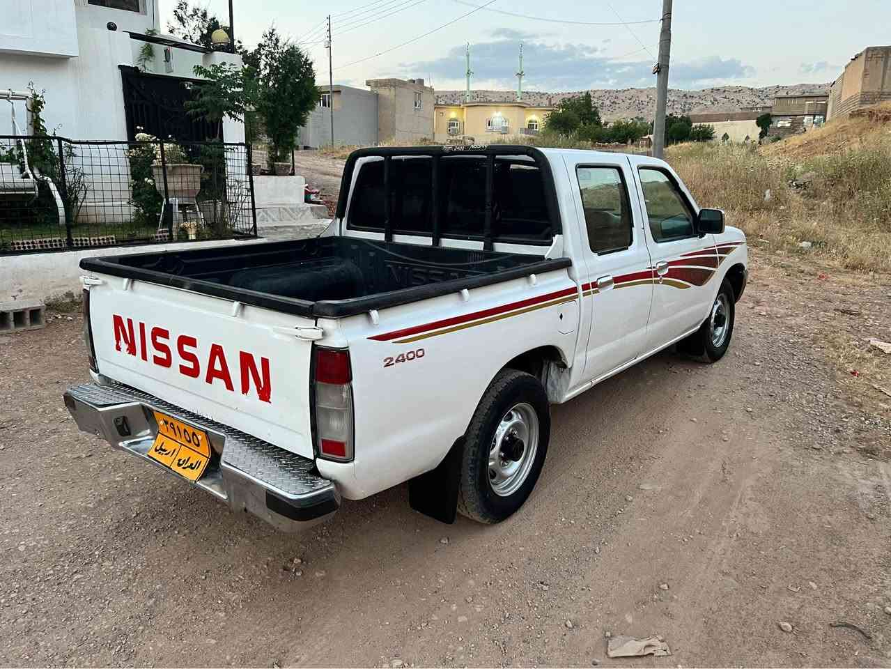 نیسان 2002تەحویل ئەسل 
گێڕو مەکینە بەشەرتە 
سەنەوی بەسەرچوە مەکینە زێتە 
دەعمی نیە پەڵە پەڵەی بۆیاغە بەحیزام 
دەیفرۆشم سعری 69مەجالەکی کەم گەر مشتەری تەلە فۆن بکە *********** كويسينجاك, أربيل
