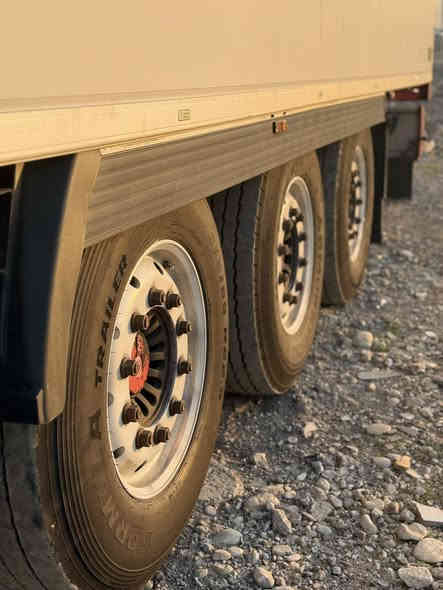 بسم الله الرحمن الرحیم
للبیع فقط 
عربانة براد 
نوع : شیرو 
مدیل :2008
سمك:5
ارتفاع : 2.60
العربانە مکفولە من الدوسە والنفخە 
تخم تایر جدید
تخم ویالە کروم 
العربانە منفیست جدید 
مامشتغلە بالعراق

للستفسار الاتصال عل الرقم : ***********
