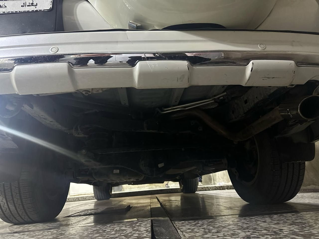 السلام عليكم 
برادو 2014 فئة vx 
خليجيه
المواصفات الvx معروفه تجي ١/١ فول مواصفات للاخير
السياره مكفوله من الصبغ ولا قطره صبغ بيها نهائيا ومحرك ٦ سلندر 
لكن بيه ملاحظات الباب خل السائق بي شخط وباقي على وضعه 
وخشم البنيد هم بي طخه وباقي على وضعه والصندوك بي ضربه هم بسيطه وهم على وضعه رقم بغداد مشروع وطني وباسمي وهزه كامله تحويل ثاني يوم السياره ماشه ١٧١  الف كيلوا متر كير مكينه مكفولات غير هذا المذكور ماكو شي  هاي الصور قبل لا احول الرقم الجديد هس رقمه جديد سنويته جديده للتواصل 
***********
***********
السعر ٣٤٠ بيه مجال كلش بسيط
