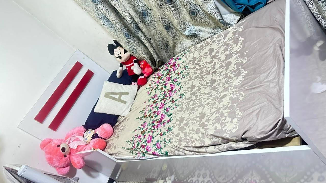 سرير نفر شبابي تركي خشب متين جداً 
قياسه 100*200
مع الدوشك الاسفنج 
السعر 125 العامرية


**إذا كنت صاحب هذا الإعلان وتريد حذفه لأي سبب، رجاءا أرسل رسالة إلى الدعم الفني**