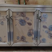 كاونتر • نضيفه • عليه مجال