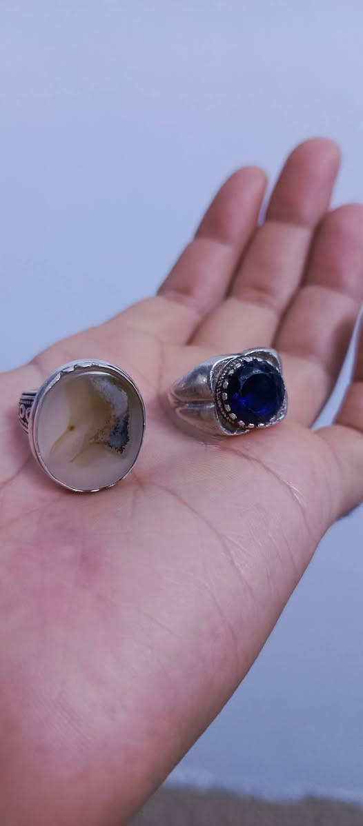 السلام عليكم
خاتمان من العقيق اليماني والزفير للبيع قديمات عندي وصياغات ثقيله اثنينهن ب ٨٥ الف مكاني بغداد بالمدينه ماعندي توصيل


**إذا كنت صاحب هذا الإعلان وتريد حذفه لأي سبب، رجاءا أرسل رسالة إلى الدعم الفني**