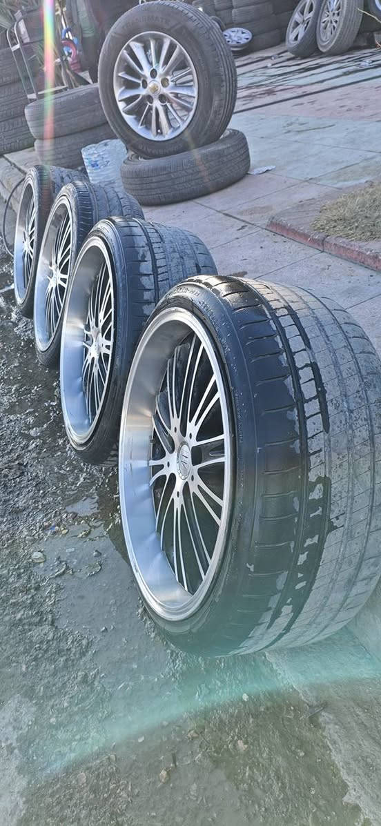 ئەم ویلانە بۆ فرۆشتن زۆر خاوێنن مالی دۆستە لۆک لۆکن✅
ناونیشان - سلێمانی تێرمیناڵی شارەزور فرۆشگای شارباژێر ✅
حەجمی ١٩ دوو سایزە زۆر جوان و بێ عەیبە✅🇯🇵
ژ. م *********** 
ژ.م ***********
