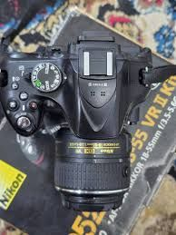 نيكون 5200 • عدسة 70-200 • شاحن بطارية