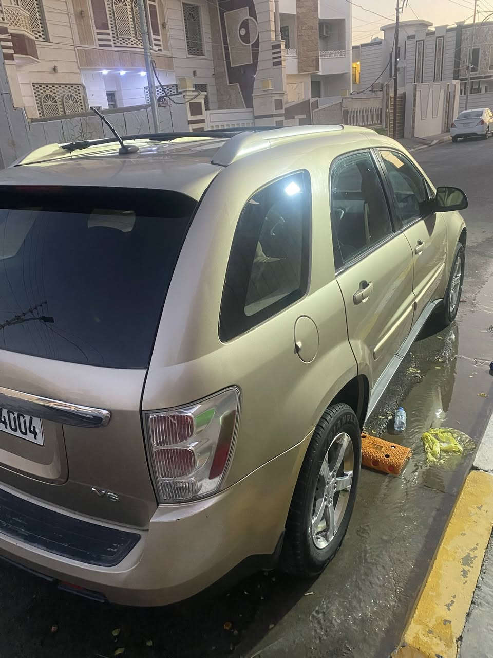 شوفر اكوينكس 2009 رقم اربيل باسمي هزه جديده كبل تحويل مصفره غرامات. قطعه وحده فقط صبغ البنيد محرك 6سلندر  3400 مكفول كير مكفول تبريد تدفئه مكفول صدر 70% كلشي شغال بيها السياره من كهربائيات  مثبت سرعه  ارضيه جلد بلكات نوزلات ادامه كامله  سياره حلوه ونضيفه السعر 78 وبيها مجال قليل كلش  . السياره تخبل احلى من صور 
المكان:الانبار —الفلوجه 
رقم الهاتف: ***********
